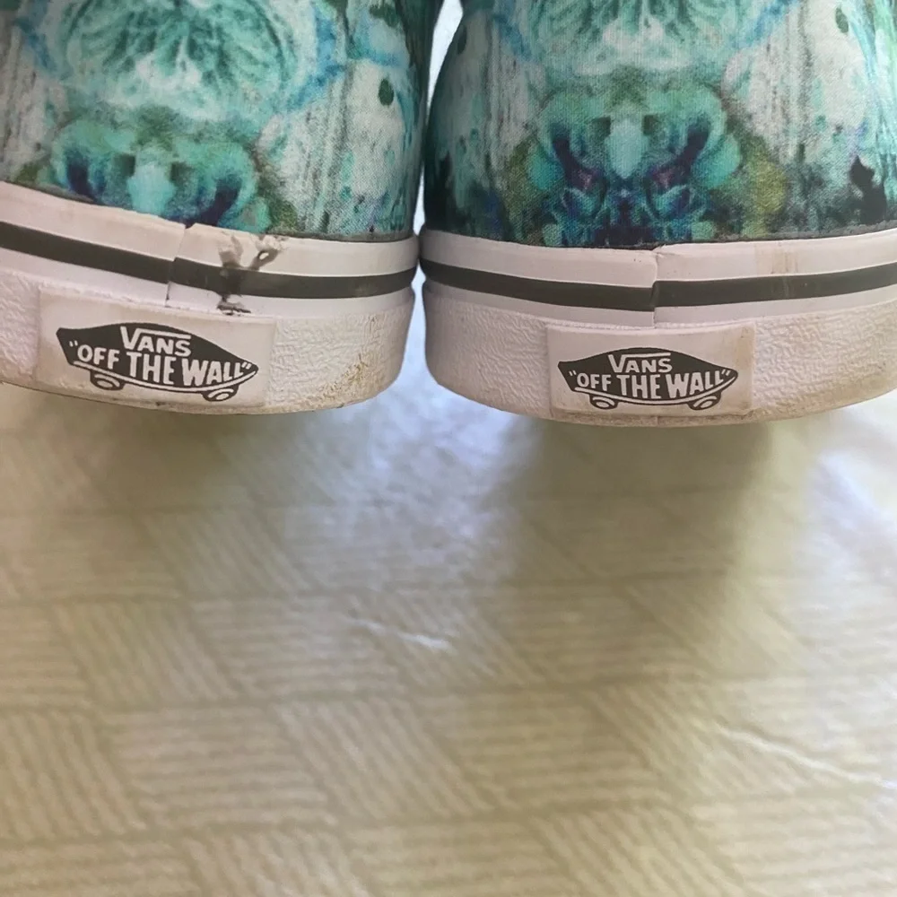 Vans Floral Print Green Blue Size 10 Womens Skate Shoes